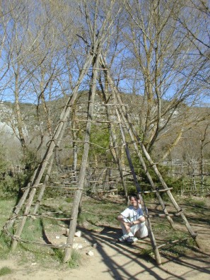 Reconstitution d'un tipi de Pincevent